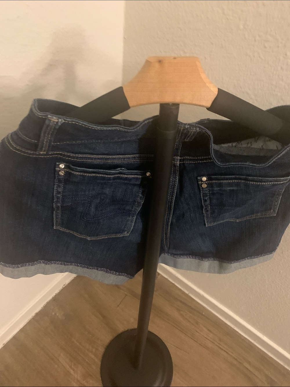 White House Black Market Dark Blue Denim Shorts - Picture 3 of 4
